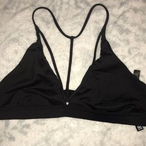 Black sports bra